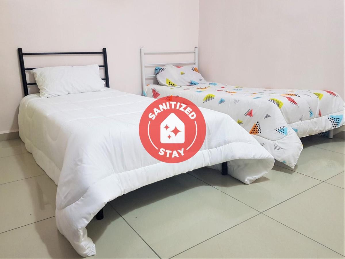 Oyo Home 90250 Sutera Wangi 3Bhk Apartment Ayer Keroh Exterior foto