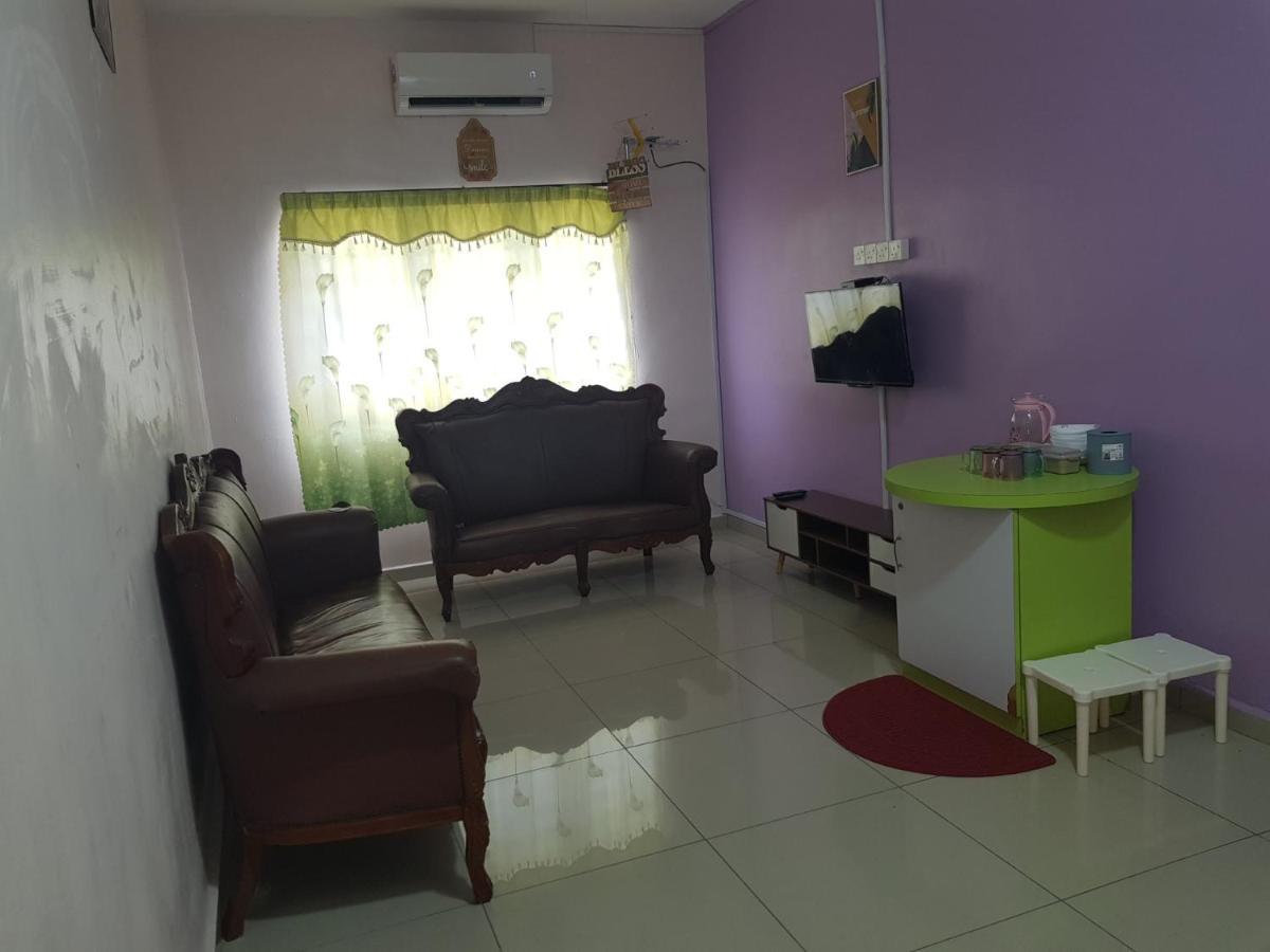 Oyo Home 90250 Sutera Wangi 3Bhk Apartment Ayer Keroh Exterior foto